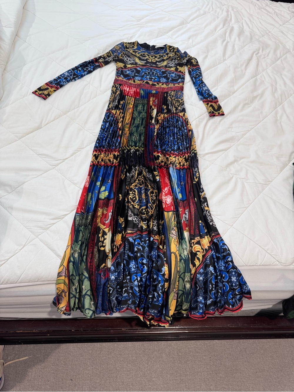 Alice + Olivia Multicolor Long Sleeve Pleated Maxi Dress